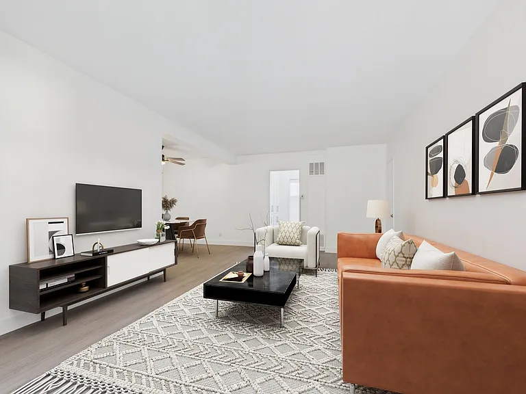 Sepulveda Apartments — Photo 6