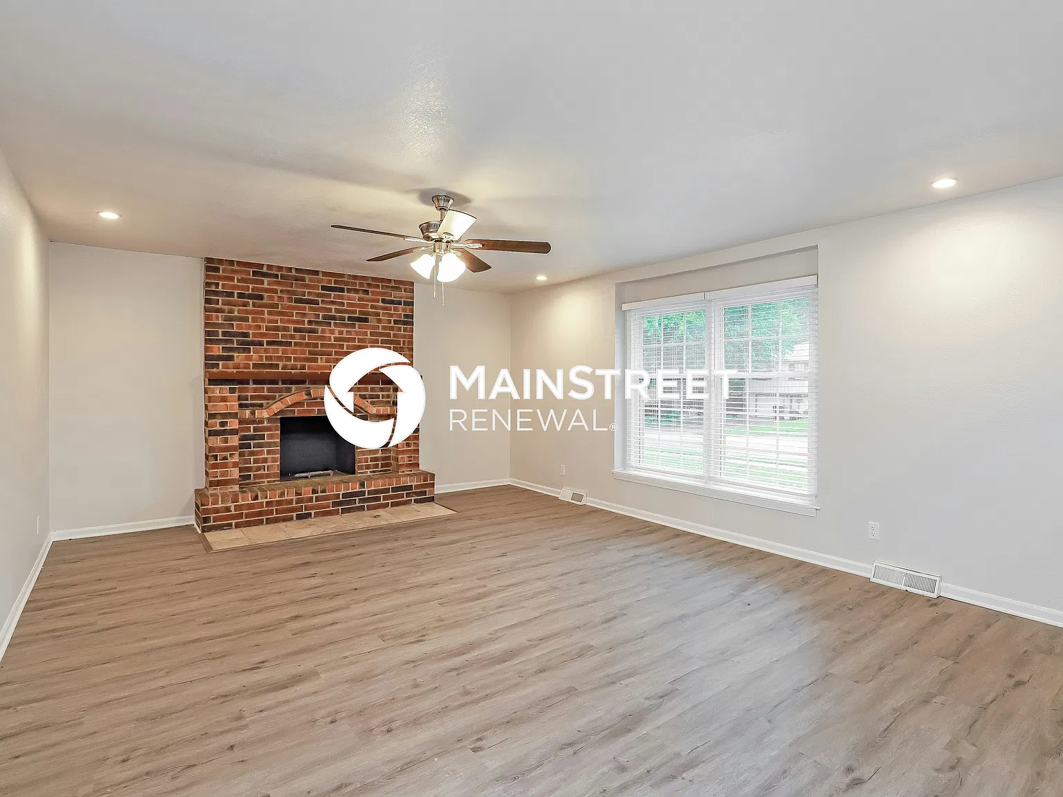 930 Josela Ct — Photo 2