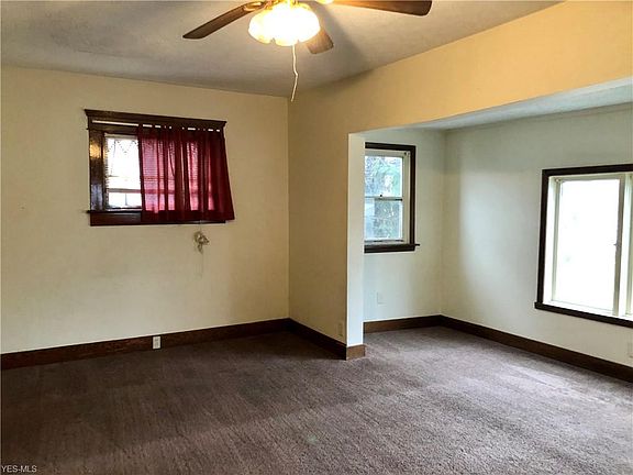 4th image of 173 Spellman Ct