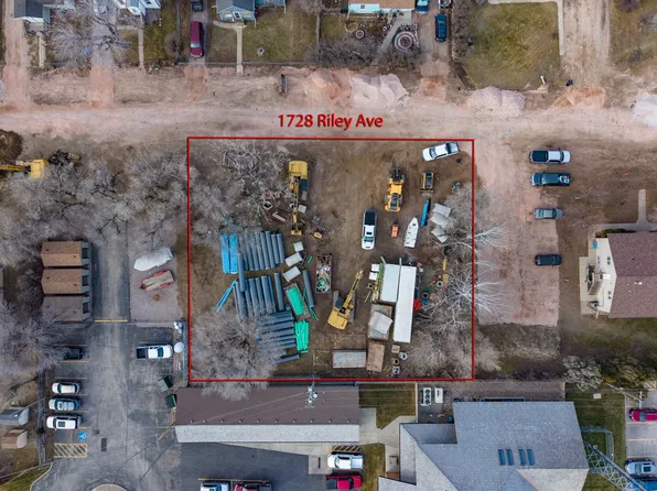 1728 Riley Ave, Rapid City, SD 57701