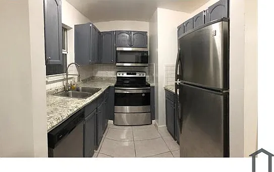 26410 SW 138th Ct — Photo 3