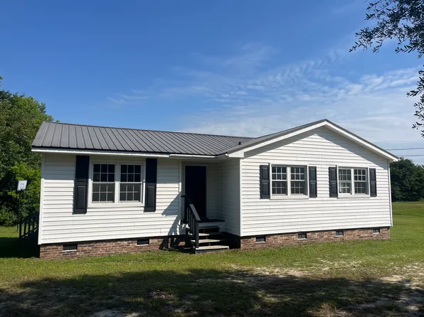 762 Maggie Ave, Camden, SC 29020