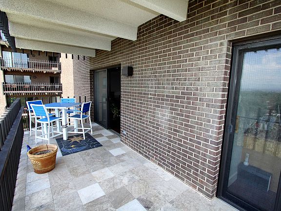 5th image of 480 S Marion Pkwy APT 1103