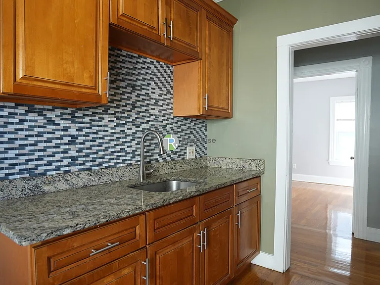 129 Draper St #1 — Photo 12