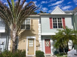 5910 Stratton Park Dr, Temple Terrace, FL 33617