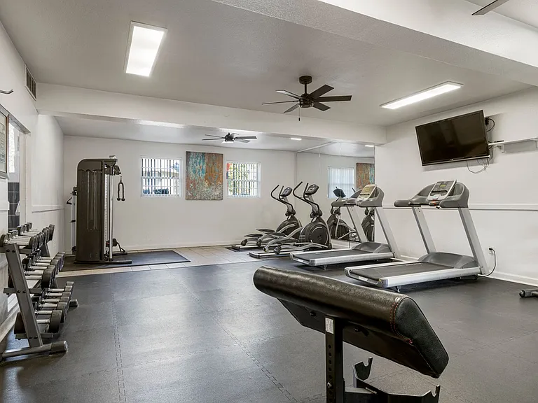 Deerfield Estates - First Months Rent FREE *Select Units Only* — Photo 10