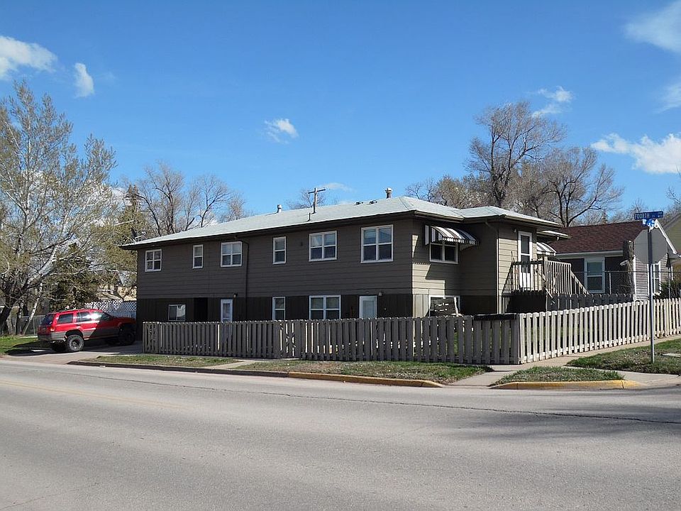1st image of 401 Ross Ave