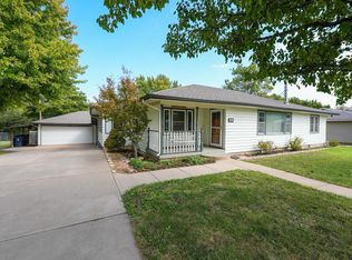 702 W 10th Ave, El Dorado, KS 67042