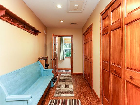 3rd image of 6844 Hazeldell Dr