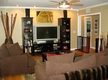 2nd image of 5423 Fallbrook Ave