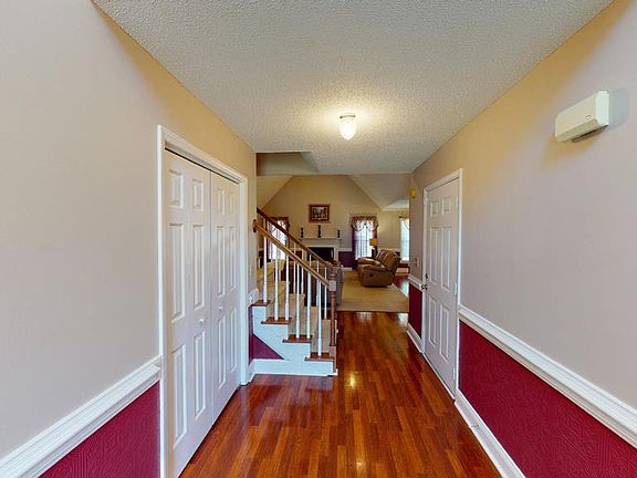 5th image of 109 Doris Dr