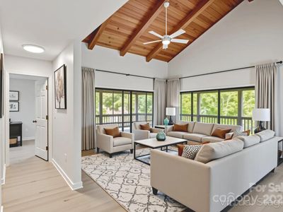 8A Cove Overlook Dr, Hendersonville, NC, 28739