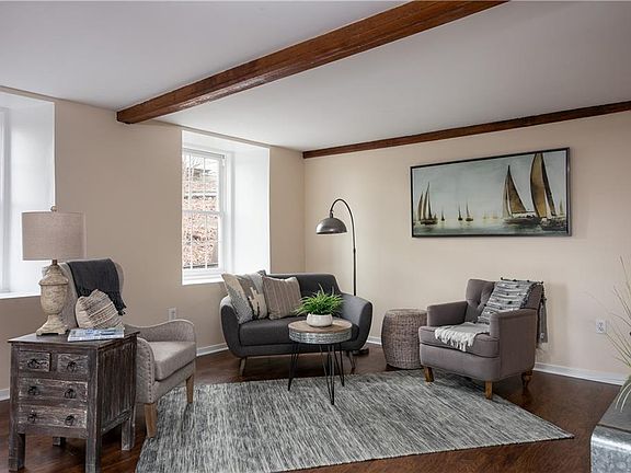 5th image of 25 Water St APT 209