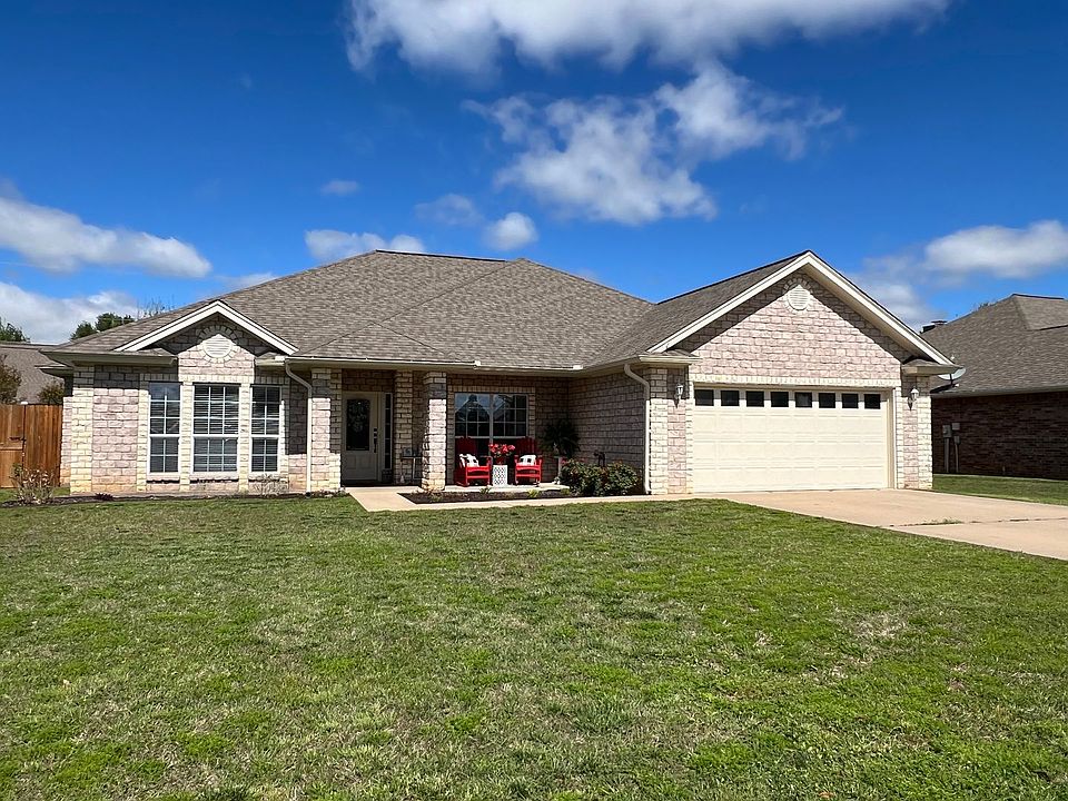 1st image of 1535 Glenwood Dr