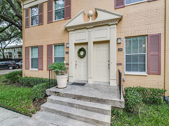 3rd image of 4739 Bradford Dr APT B