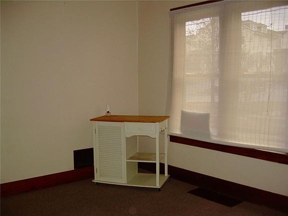 3rd image of 61 N Clymer Ave #65