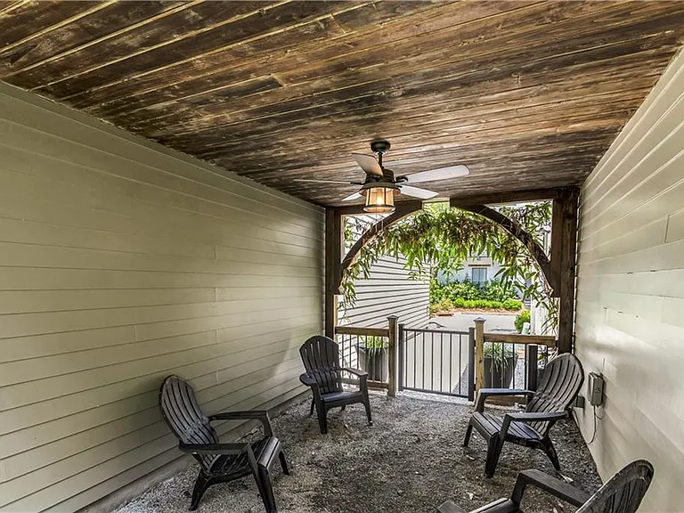 528 Bismark Rd NE — Photo 45
