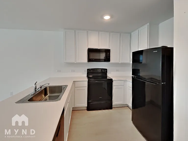 213 Poplar Pl — Photo 6
