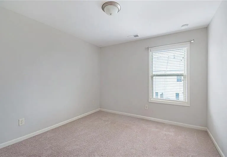 2808 Fullers Aly — Photo 9