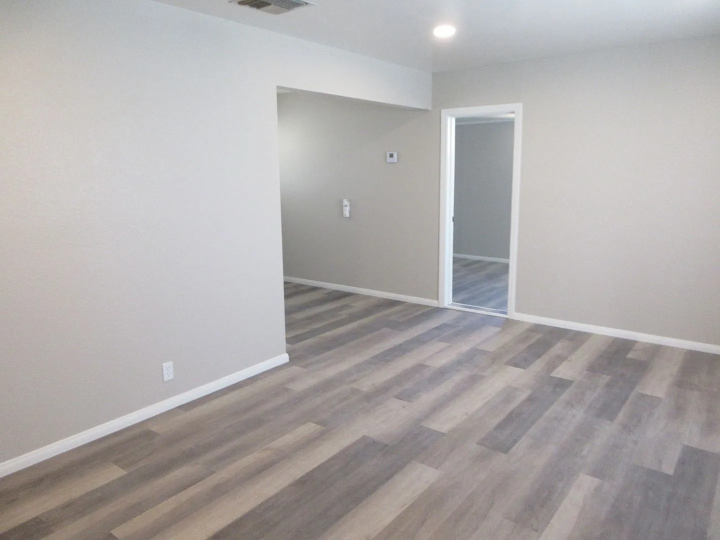 Newly Renovated 3bd 1 ba — Photo 2