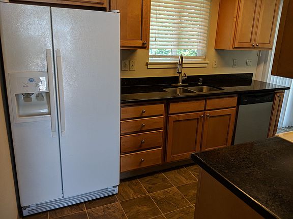 3rd image of 408-410 128th St S