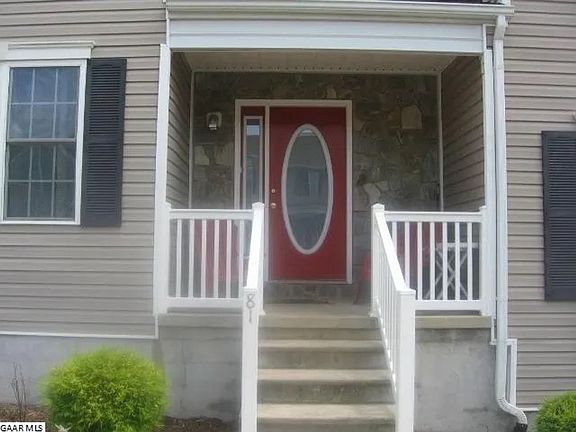 3rd image of 81 Pinnacle Ln
