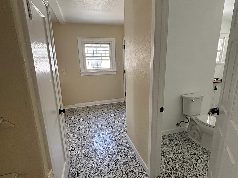 2132 W 84th Pl #B2 — Photo 5