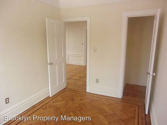 3rd image of 559 51st St APT 2F