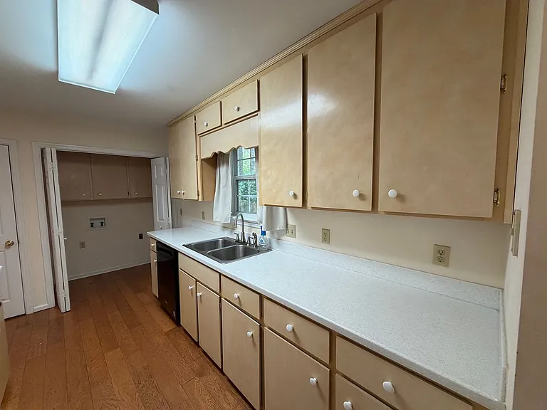501 Pine St — Photo 7
