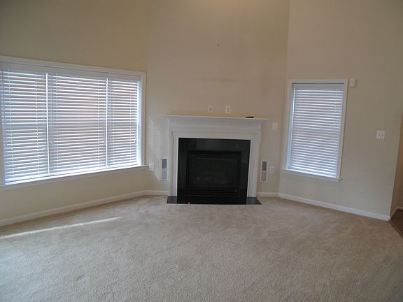 5th image of 2805 Chinkapin Oak Ln #219