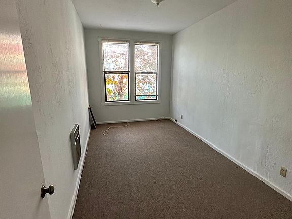 5th image of 154 Langton St #A