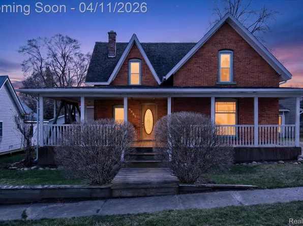 4235 Vine St, Brown City, MI 48416