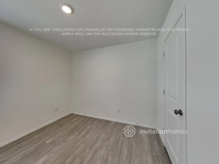 10515 McClintock Dr — Photo 7