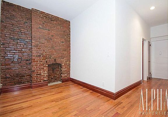 4th image of 338 W 19th St APT 2B