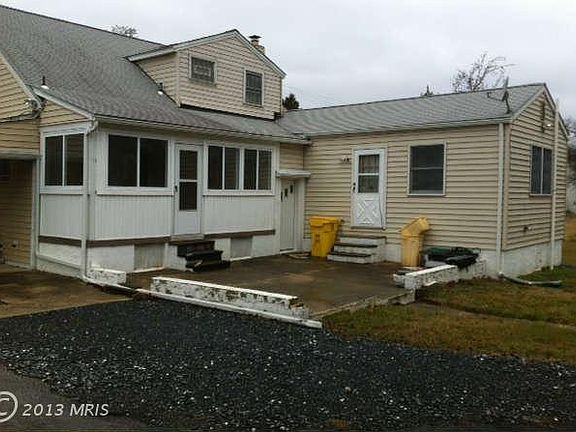 3rd image of 7565 E Howard Rd