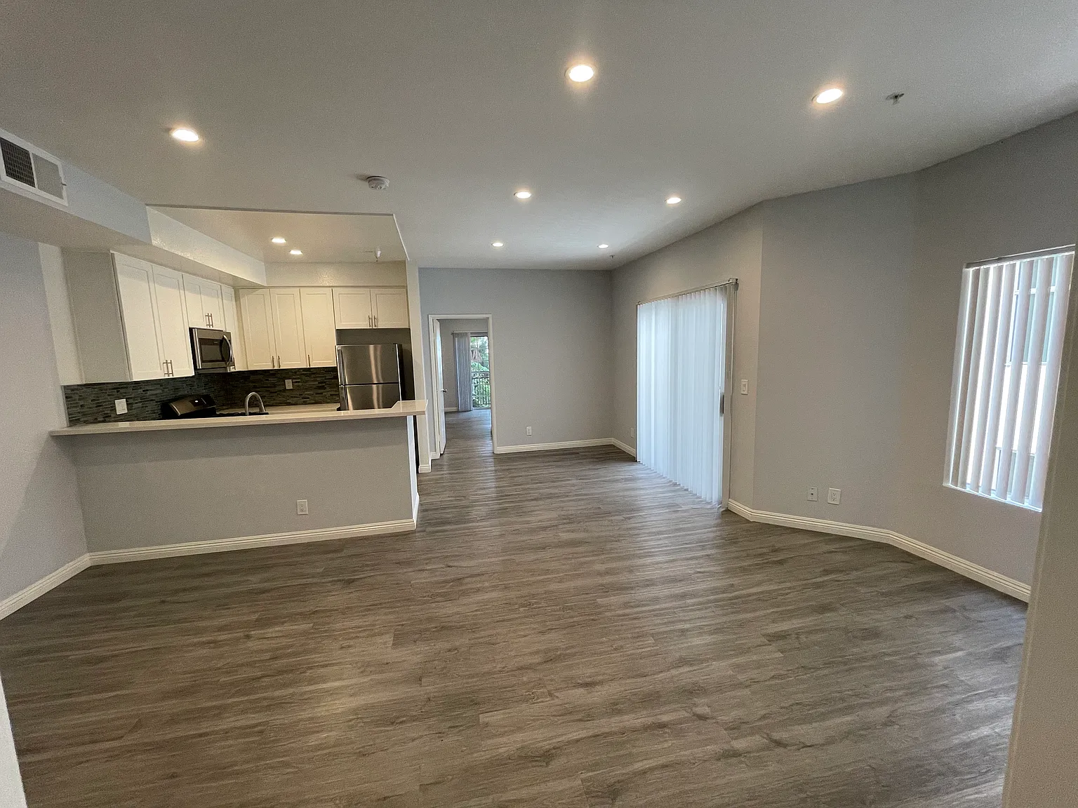 Lanewood Court Apartments — Photo 2