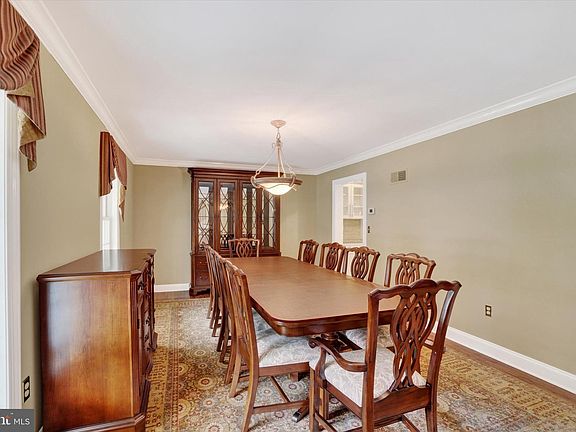 4th image of 1365 Hickory Run Dr