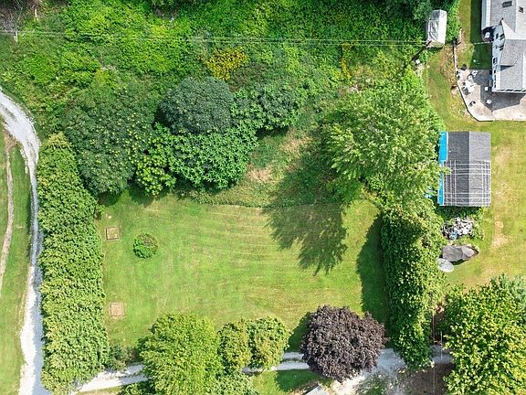 4th image of 1 Windy Ridge Lane