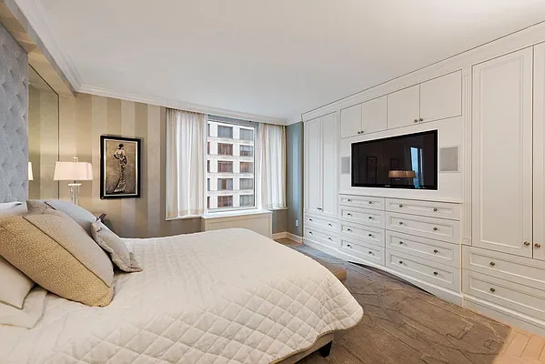 Sold by Nest Seekers International | media 25