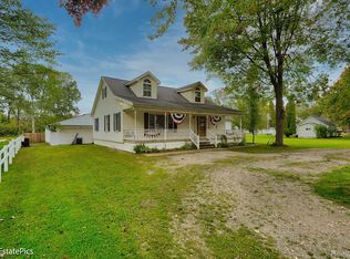 27512 Ellward St, Romulus, MI 48174