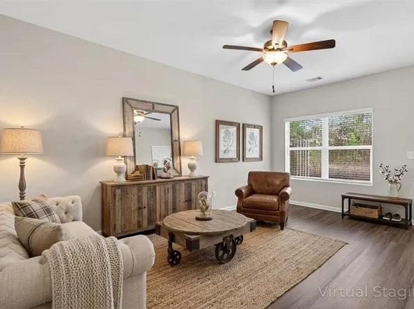 128 Brexley Dr, Calhoun, GA 30701