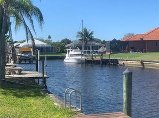 1410 SE 23rd Pl, Cape Coral, FL 33990