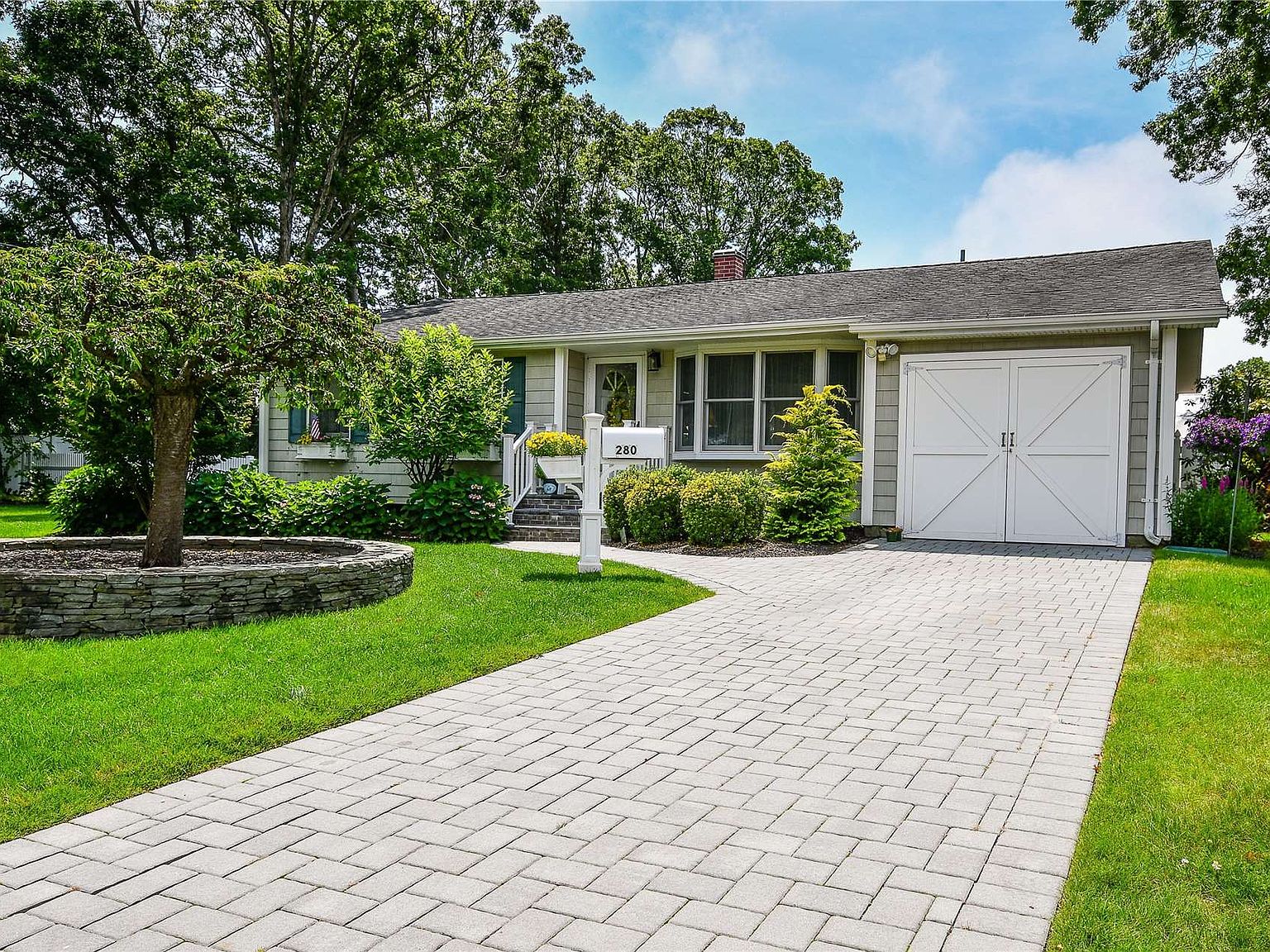 280 Versa Place, Sayville, NY 11782 Zillow