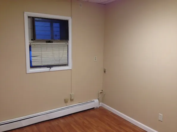 14 Court St #J, Flemington, NJ 08822