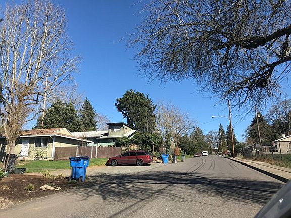4th image of 3624 W Rose St