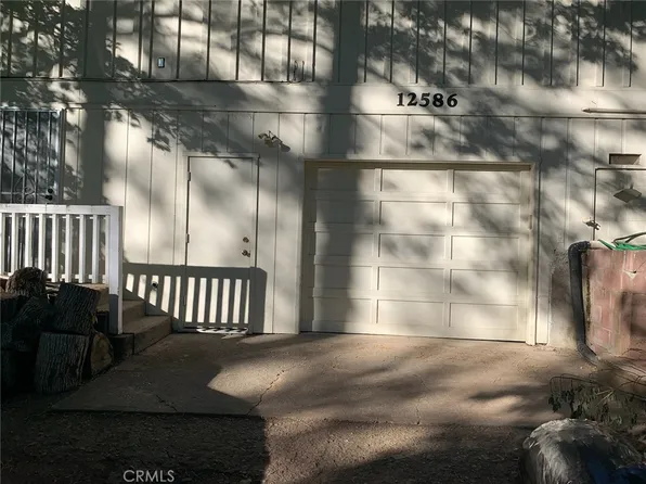 12586 Maple Ln, Loch Lomond, CA 95461
