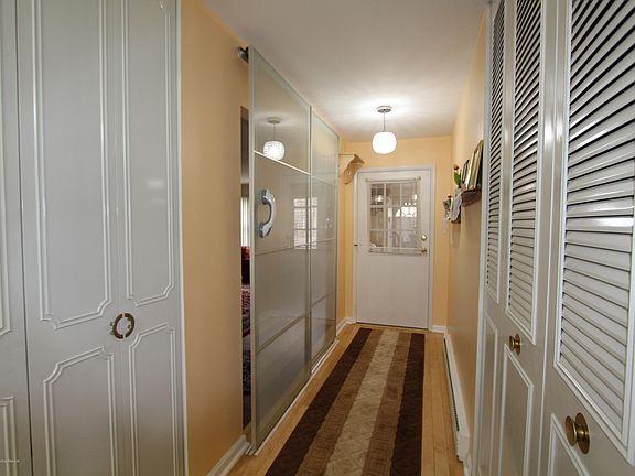 4th image of 204A Huntington Dr #1001