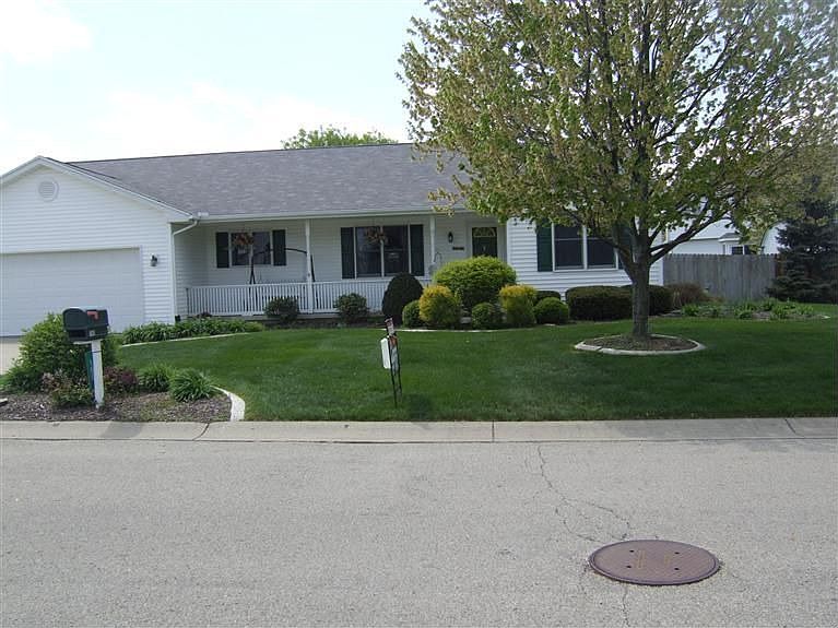 1st image of 160 Wisteria Dr