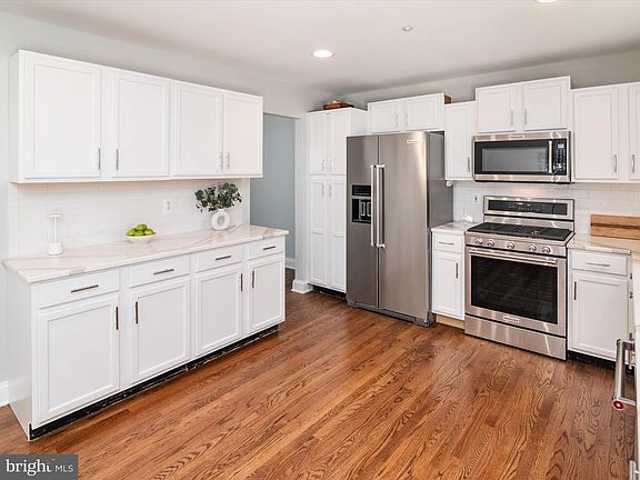 5th image of 731 Pine Valley Dr