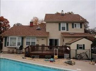 130 Parker St, Middlesex, NJ 08846